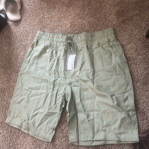 Green Cargo Shorts with Elastic Waistband